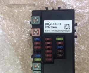 Hộp cầu chì 91590-7C503 Hyundai
